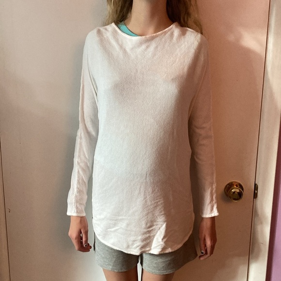 Michael Kors white sweater. Size M - Picture 7 of 7